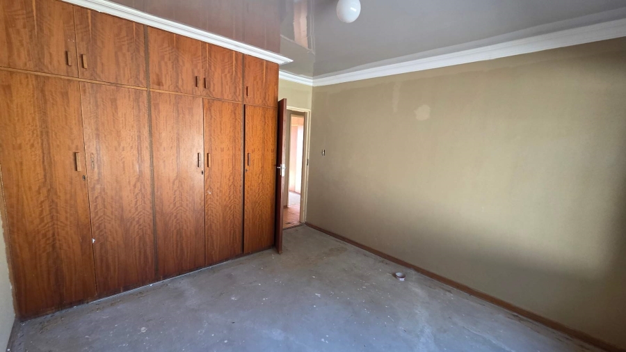 4 Bedroom Property for Sale in Pellissier Free State